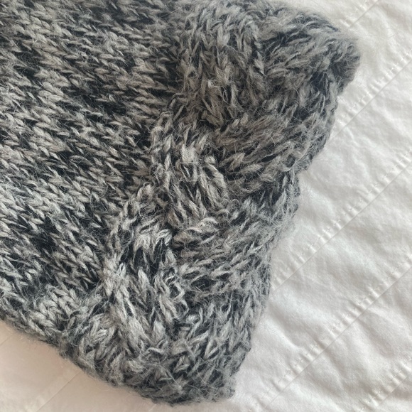 BCBG Max Azria Grey chunky wool blend knit jacket style sweater, belted, size L - Picture 12 of 12